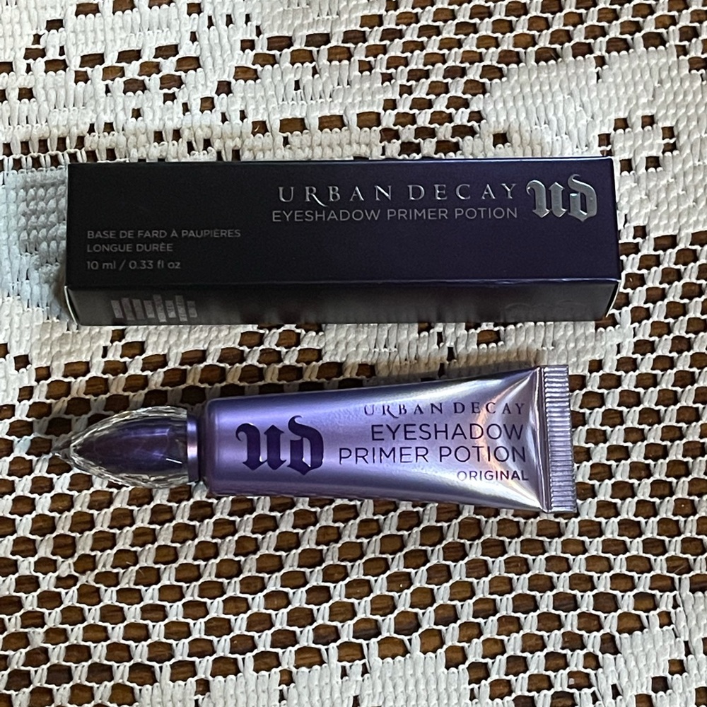Urban Decay eyeshadow primer, nib